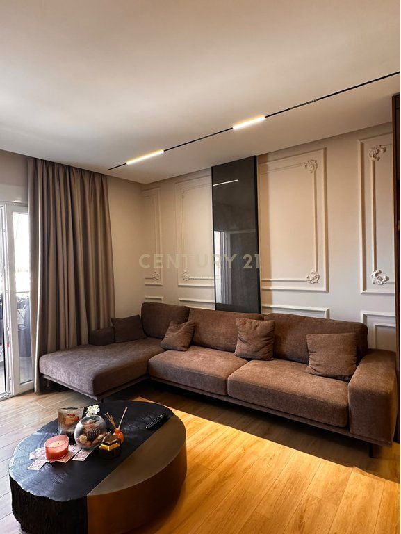 APARTAMENT 2+2 PËR SHITJE NË KAVAJË