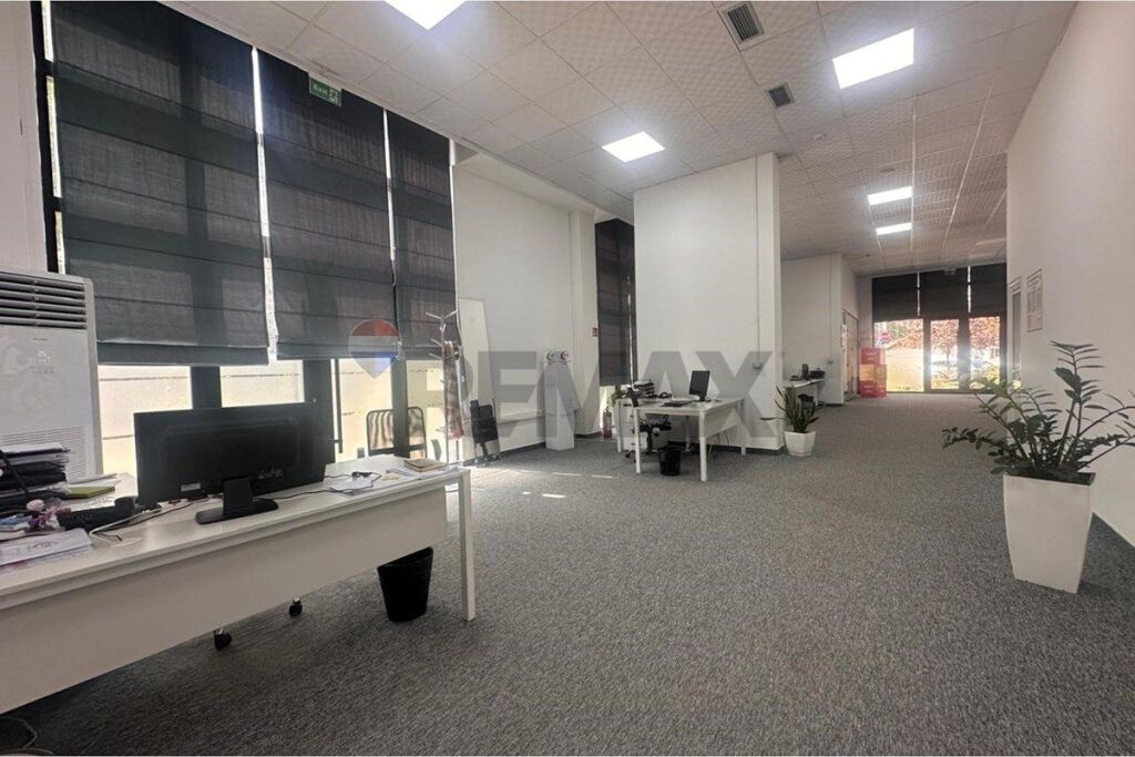 Shop - For Sale - Barricades Street, Tirana(ID: 530571009-149)