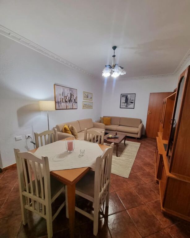 Apartament Me Qera 2+1 Tek Rruga e Elbasanit (ID B2202143) Tirane