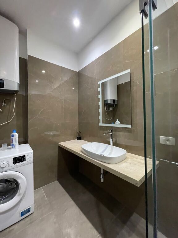 Apartament 2+1+post me qira te K. Delijorgji