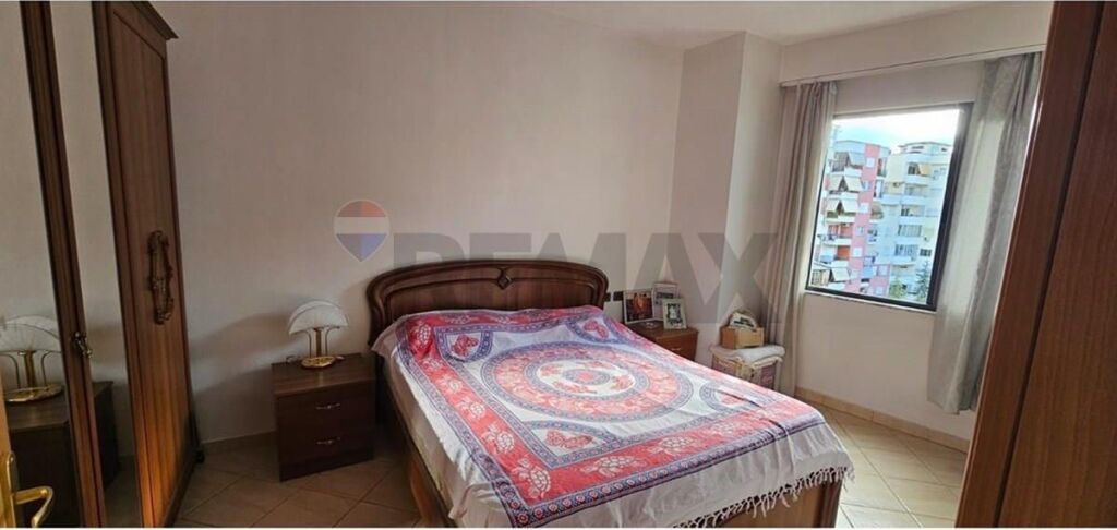 Apartament - Për Qira - Bulevardi Migjeni, Tiranë