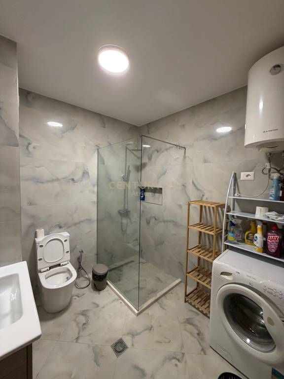 JEPET ME QERA APARTAMENT 2+1 PRANE AIR ALBANIA