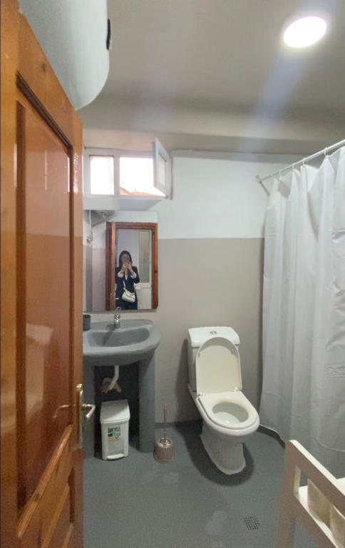 Jepet me qira apartament 2+1 brenda Kalasë së Tiranës.