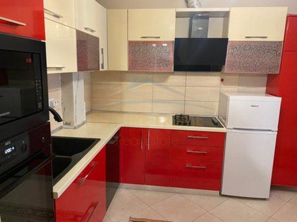 Shitet, Apartament 1+1, Rruga e Dajtit, Fresk, Tirane