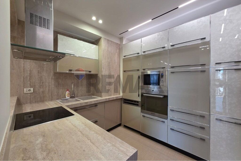 Apartment 3+1+Parking for rent Artificial Lake