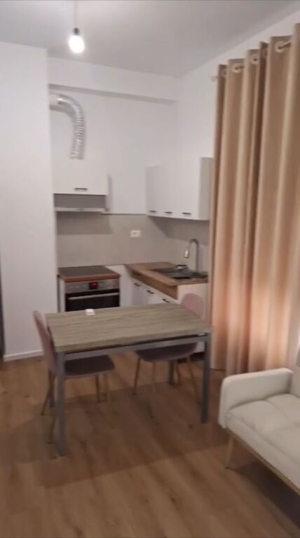 Apartament me qera 1+1