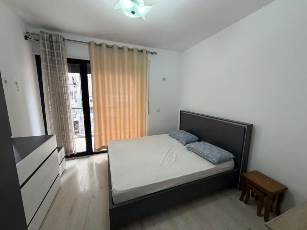 🏡 APARTAMENT 2+1 ME QIRA  📍 Pranë Kompleksit Panorama
