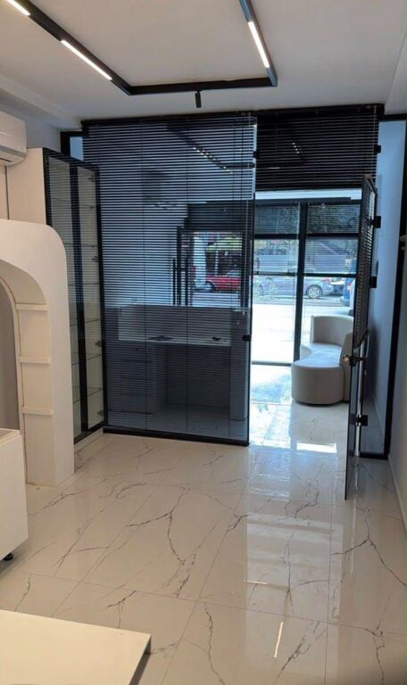 Rent | Ambjent Biznesi | Rruga e Dibrës | 500 €/month