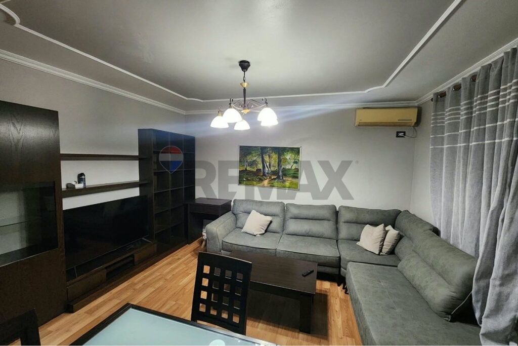 Apartament 1+1 tek Rruga e Elbasanit!