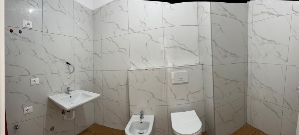 Rent | Ambjent Biznesi | Bulevardi i Ri | 600 €/month