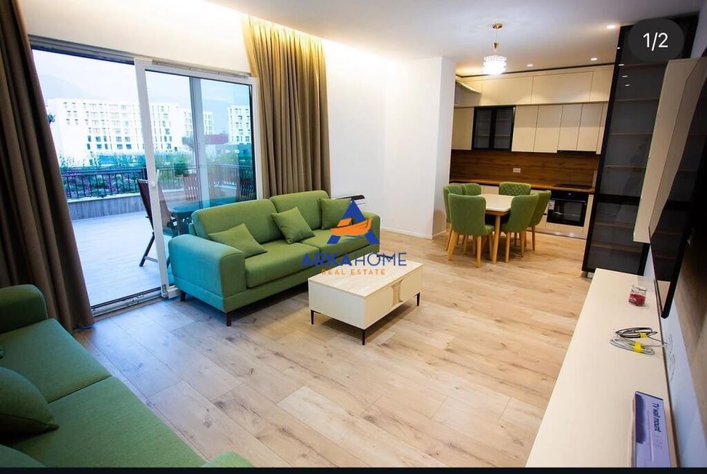 AFFITTASI APPARTAMENTO 2+1+BALCONE "EMERALD CENTER, RR 5 MAJ" 100.000 LEKE