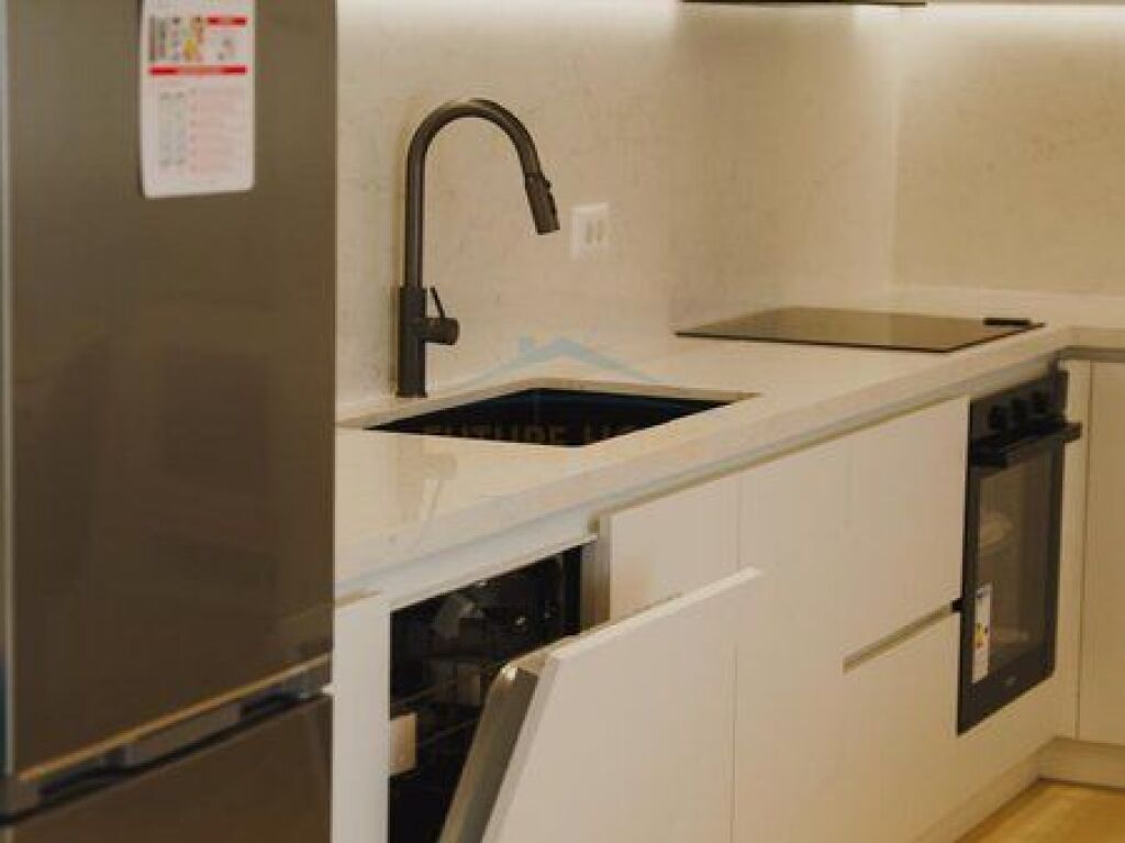 Shitet, Apartament 2+1+2, Sheshi Willson , Tirane