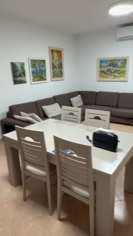 🌇2+1 apartment for sale near Barleti University🗝️