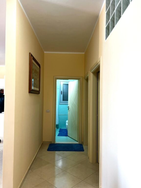 APARTAMENT 2+1 ME FULL PAMJE DETI ME QERA AFATGJATE - LUNGOMARE, VLORE