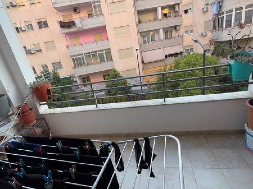 Shitet, Apartament 2+1, Fresk.