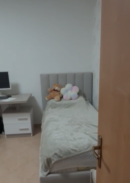 📌 VENDESI APPARTAMENTO 2+1 – SELITË, VICINO ALL'UNIVERSITÀ BARLETI 🏡