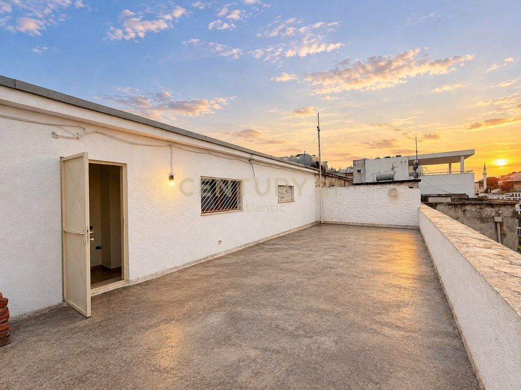 SHITET APARTAMENT 1+1 ME VERANDE TEK BULEVARDI KRYESORE NE DURRES !