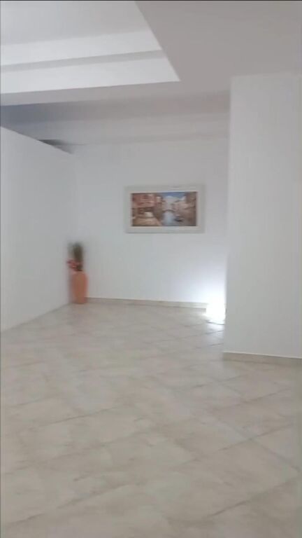 Shitje | Ambjent Biznesi | 21 Dhjetori | 160000 €