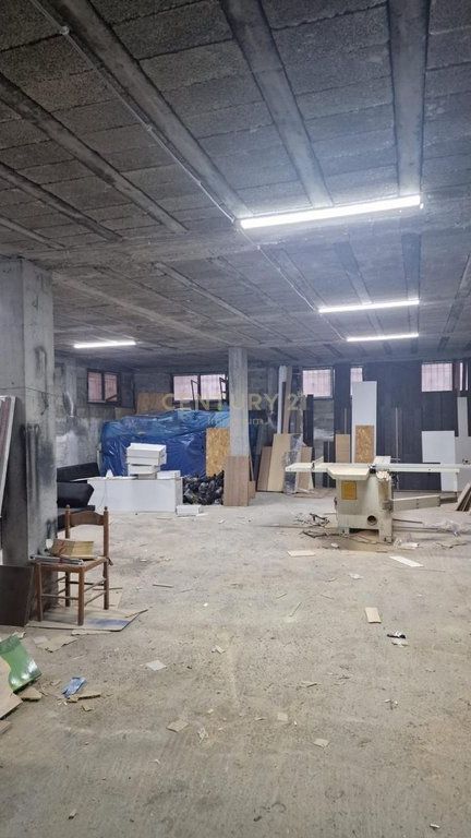 Shop for Rent on Jordan Misja Street – 150 m²IMP151503