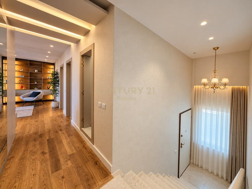 Penthouse Luksoze me Pamje Panoramike në Rivierën e Jugut