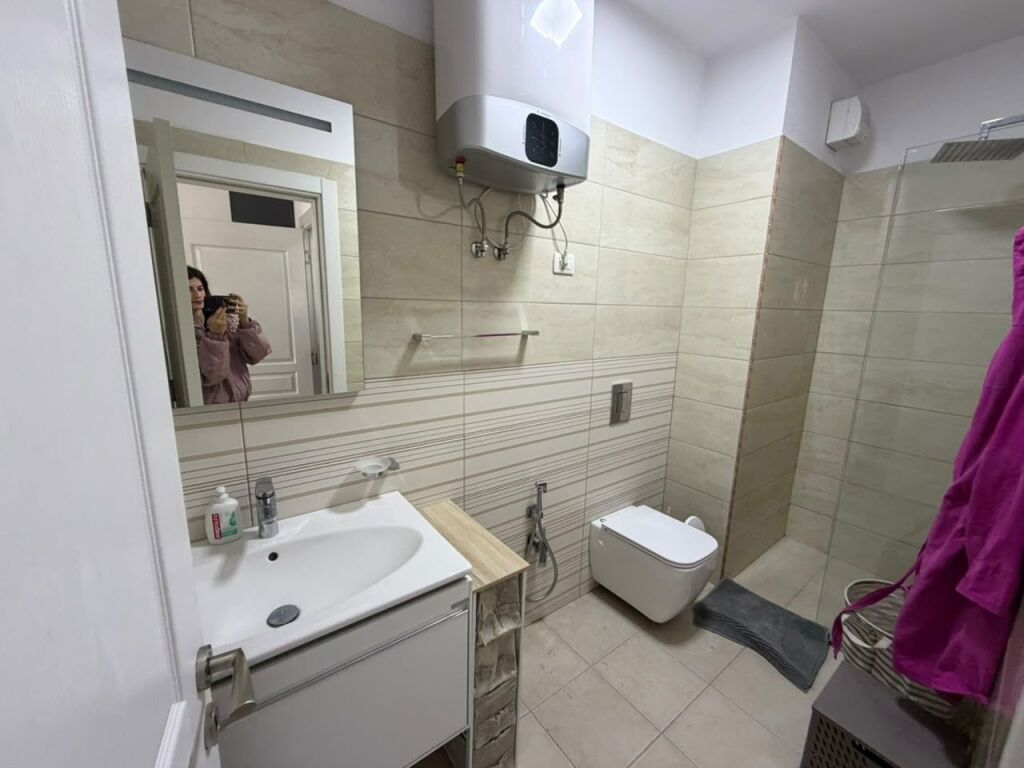 🏡 APARTAMENT 2+1 ME QIRA  📍 Pranë Kompleksit Panorama