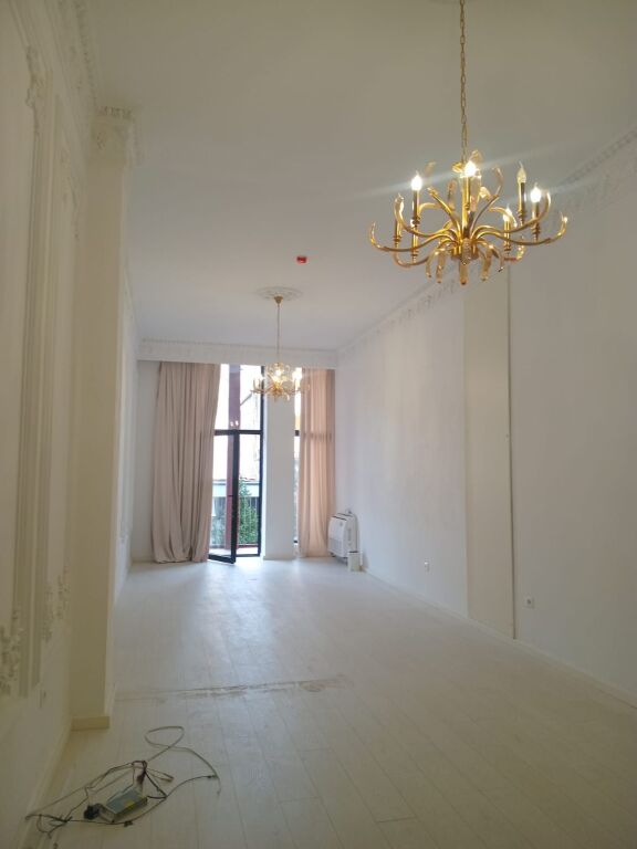Shop for rent at Garden Building