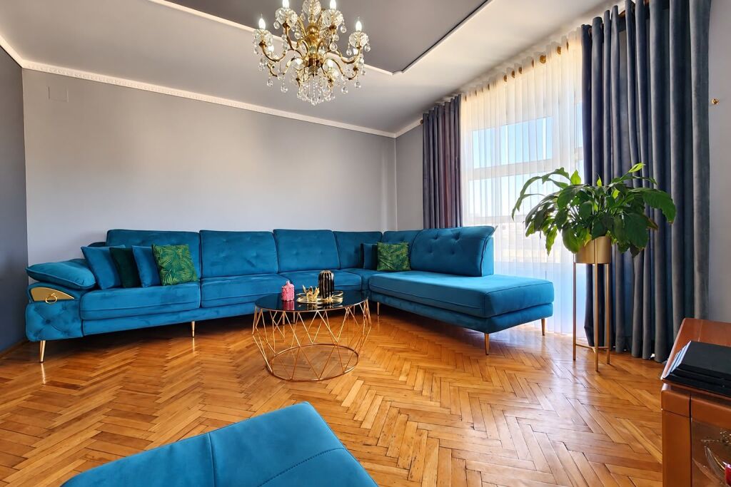 2+1 Apartment for Sale on Dibra Street. ID 5773