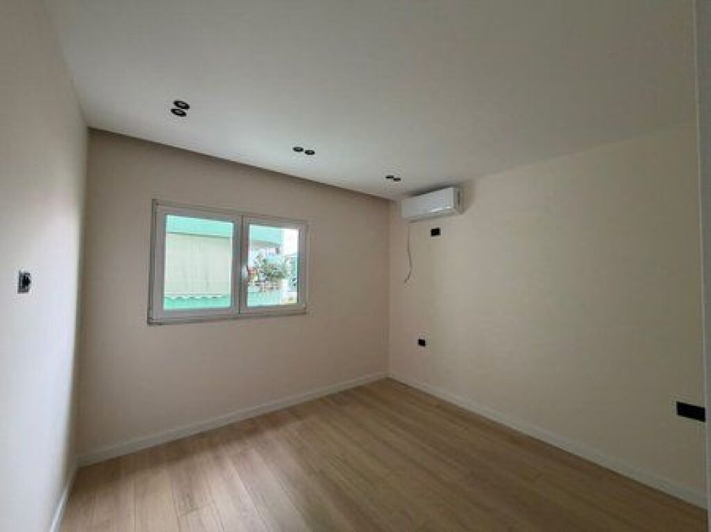 For sale, Apartment 1+1, Paris Commune, Tirana