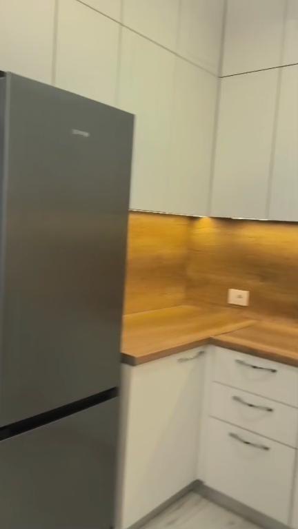 Apartament 2+1+2+ post parkimi Rruga 5 Maji !