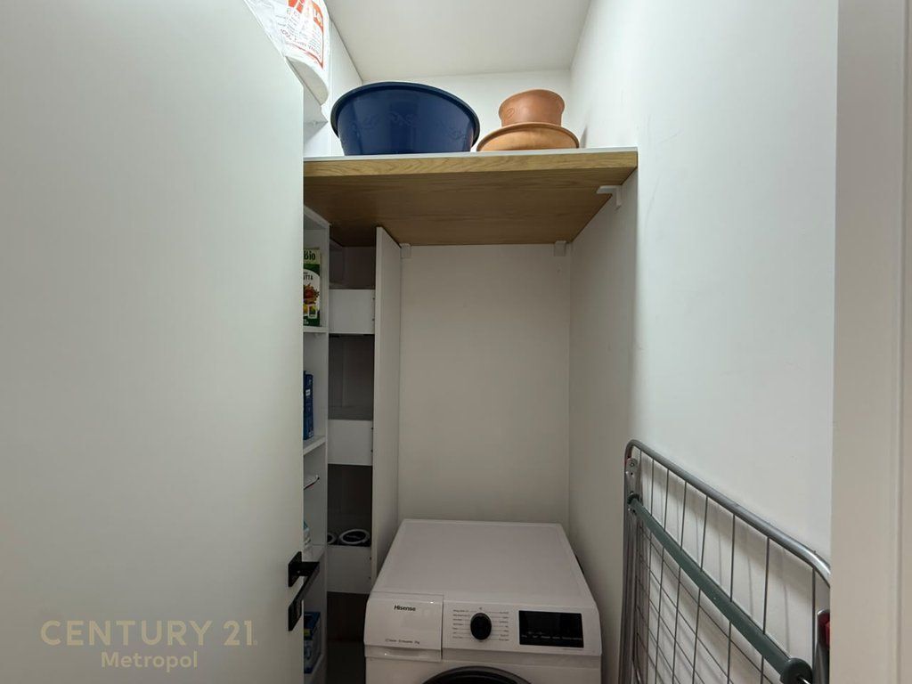 PENTHOUSE PËR SHITJE KOPSHTI BOTANIK - PRANË KODRËS SË DIELLIT 1!
