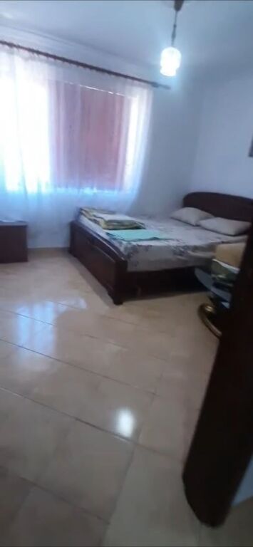 Apartament me qera 1+1