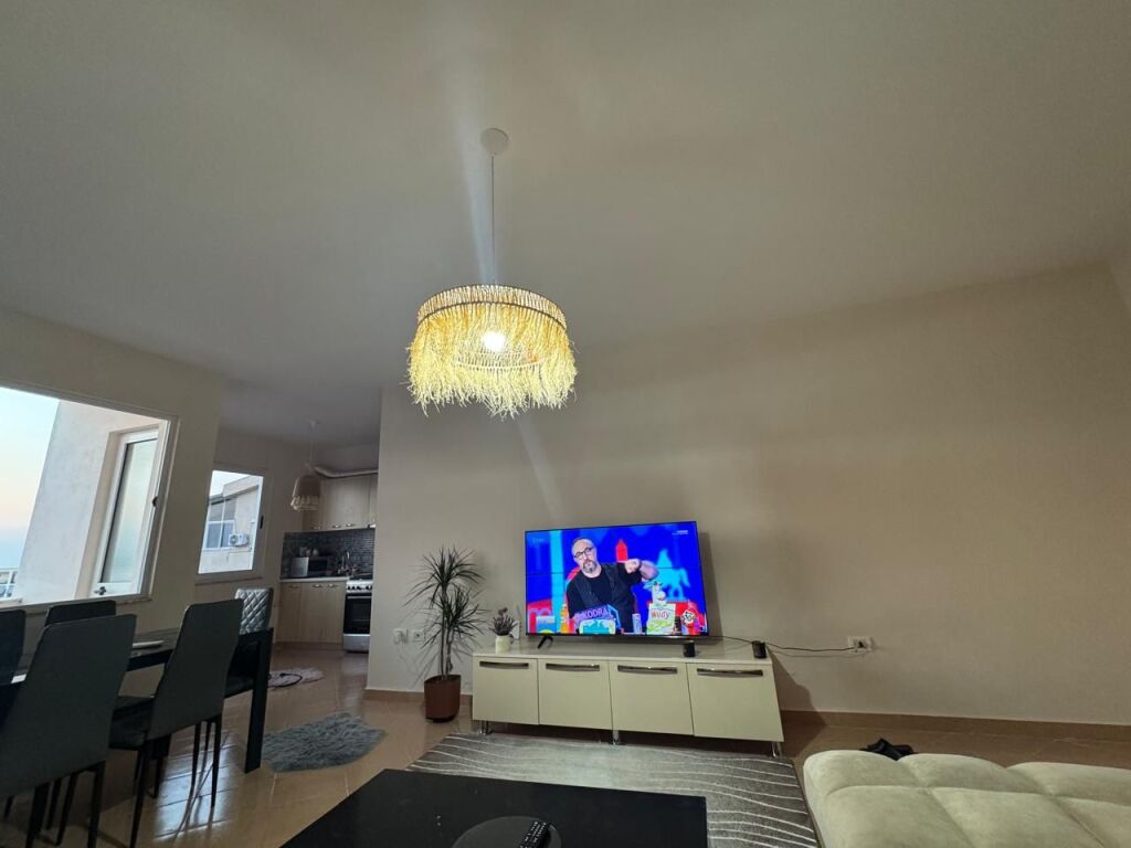 JEPET ME QIRA APARTAMENT 2+1+2 ME PAMJE NGA DETI