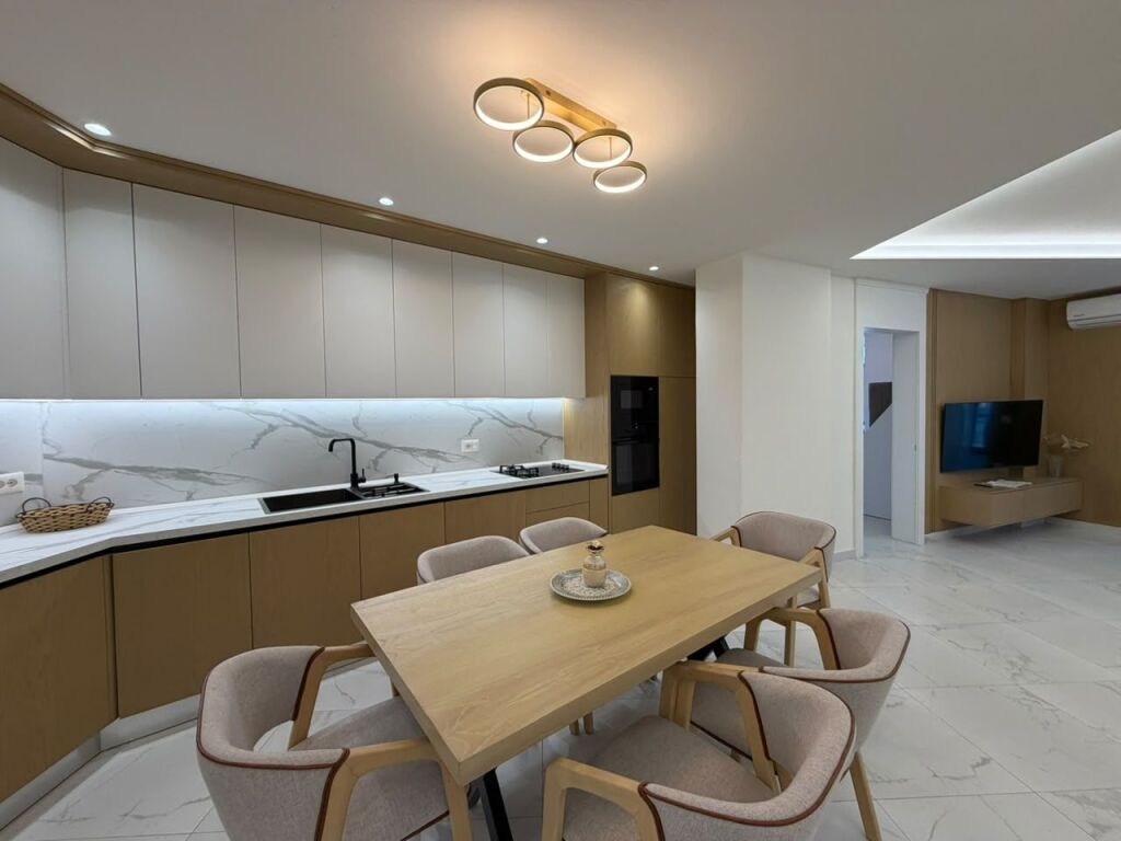 Apartment 2+1+2 for sale at Shkembi i Kavajes