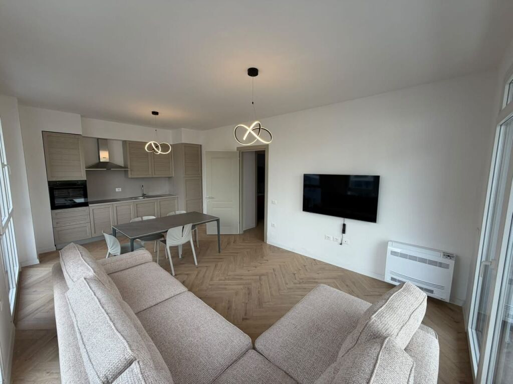 📣 AFFITTO Appartamento 2+1 con 2 Bagni 📍 Via “Jordan Misja” ✨   💶 Prezzo 85.000 Leke/Mese