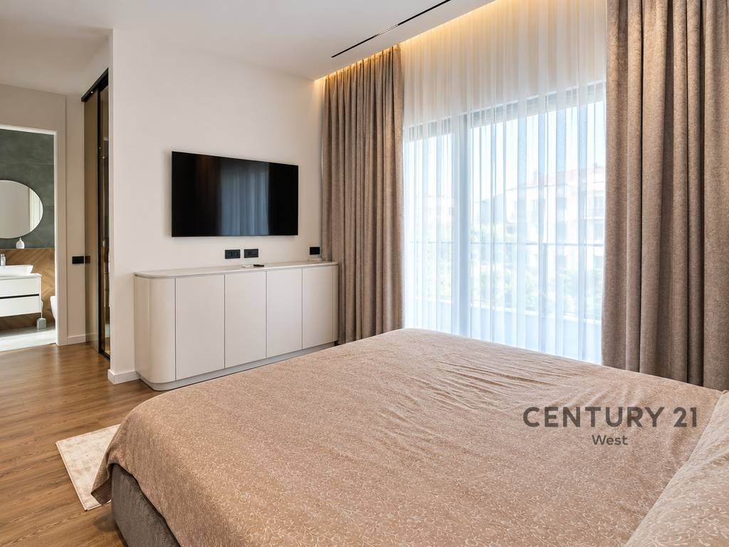 JEPET ME QIRA APARTAMENT 3+1+2 ME VERANDË &amp; GARAZH PRIVAT | "GREY STONE" RESIDENCE – LIQENI I THATË 2,000 € /Muaj