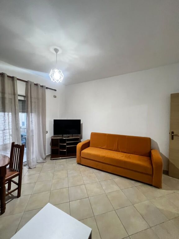 JEPET ME QERA APARTAMENT 1+1 PRANE PISTA KOSOVA,PLAZH, DURRES