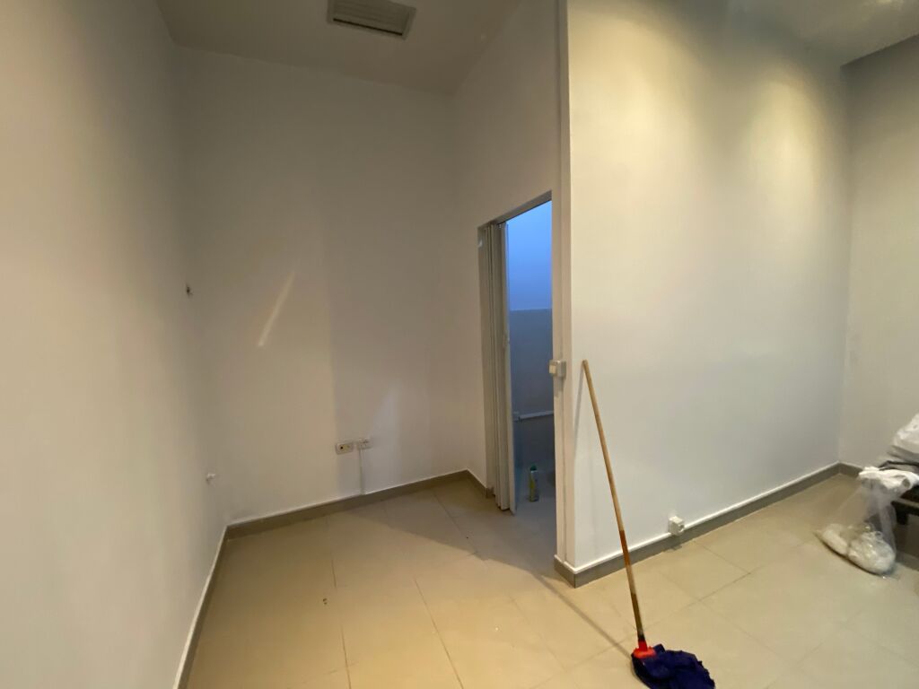 Negozio in affitto a Fresk !