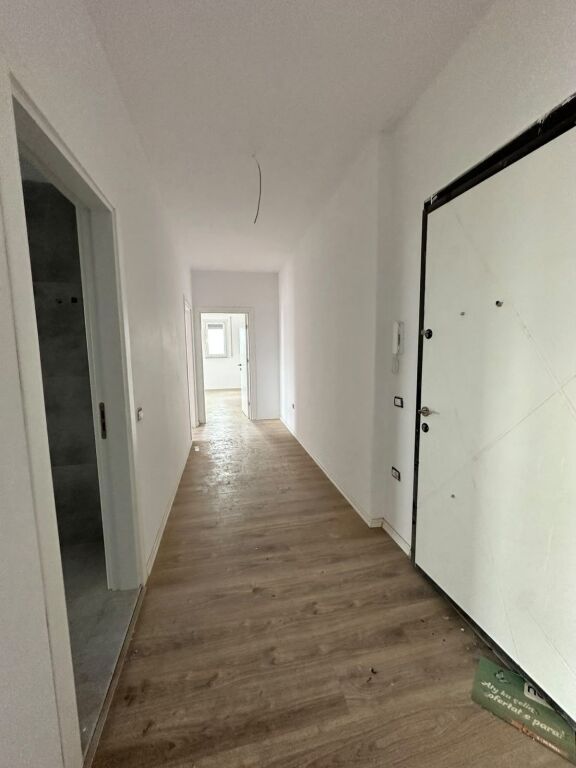 Apartament ne shitje 2+1+2