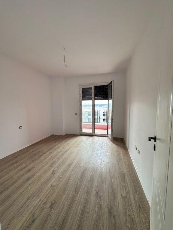 Apartament ne shitje 2+1+2