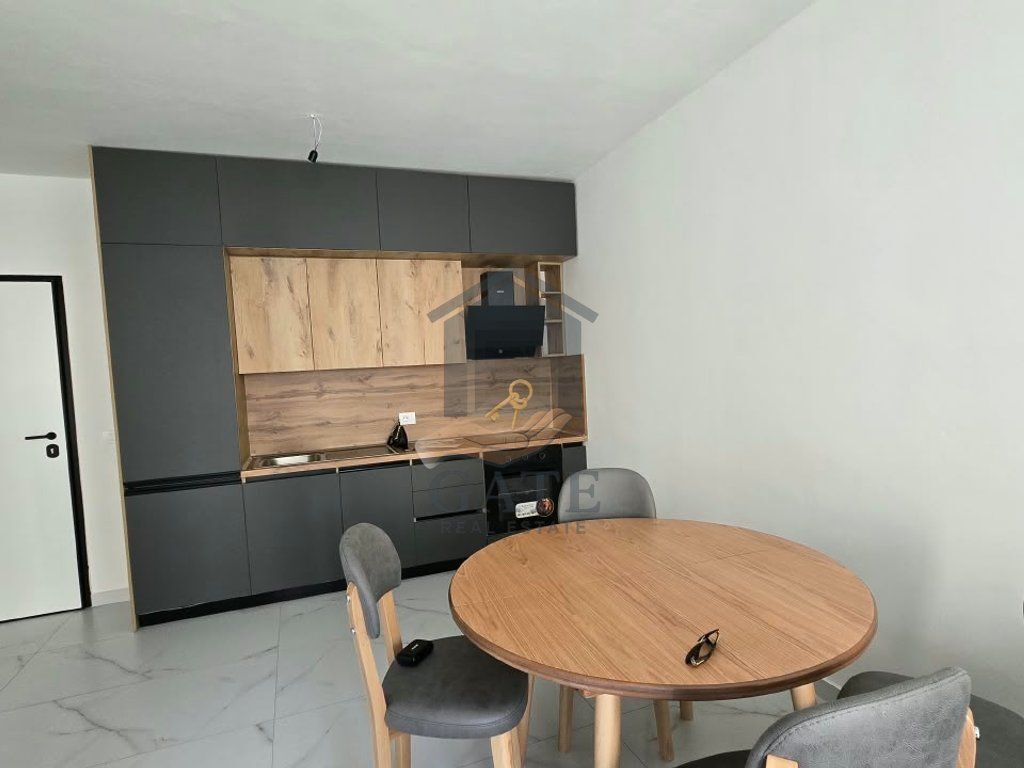 SHITET APARTAMENT 1+1 ME GARAZH – GOLEM
