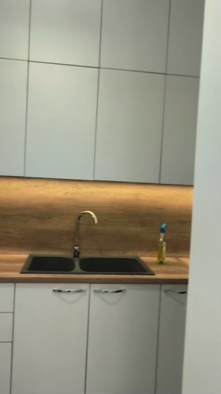 Apartament 2+1+2+ post parkimi Rruga 5 Maji !