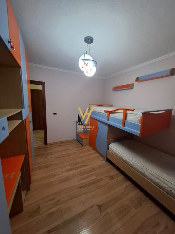 JEPET APARTAMENT 2+1 ME QIRA TE KOMUNA E PARISIT 85.000 LEKE