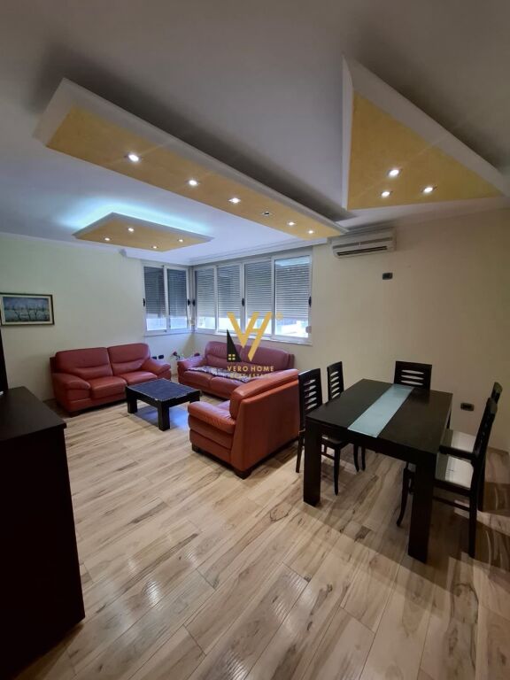 JEPET APARTAMENT 2+1 ME QIRA TE KOMUNA E PARISIT 85.000 LEKE