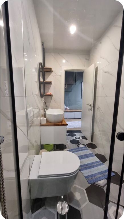 Jepet me qira apartament 1+1 tek Rruga e Kavajes