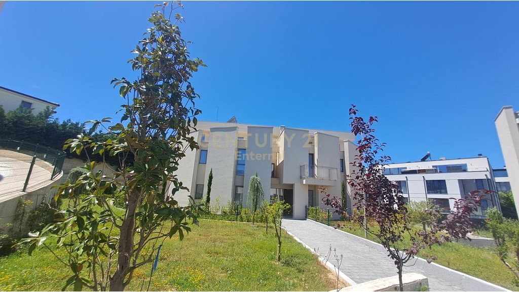 2+1 apartment for rent in the “Green Valley” complex, Dry Lake