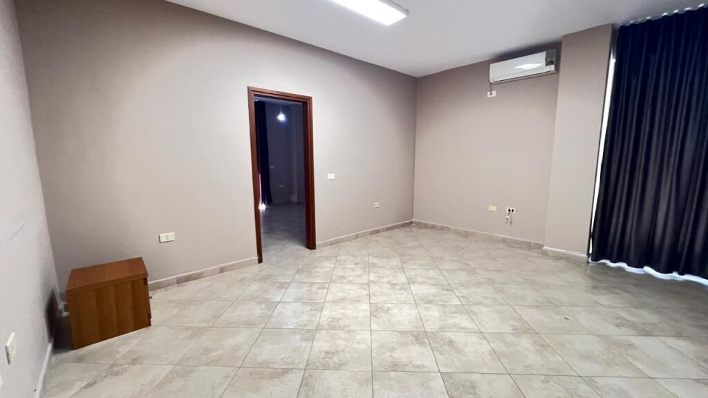 JEPET ME QIRA AMBIENT ZYRE – BULEVARDI ZOGU I