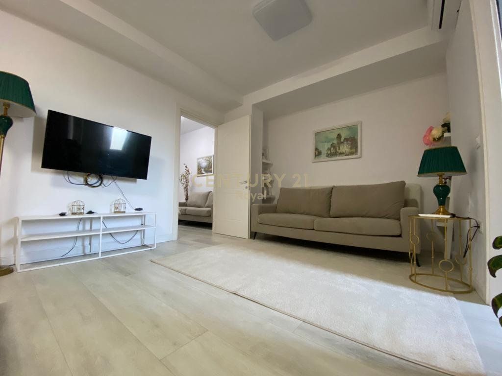 RENT APARTMENT 1+1 IN BLLOK NEAR THE UNIVERSITY BOOKSTORE