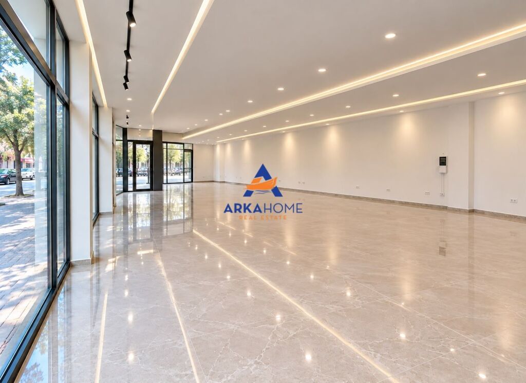 JEPET AMBIENT BIZNESI PËR SHITJE 170 M2 "USLUGA, JORDAN MISJA" 765000 EURO