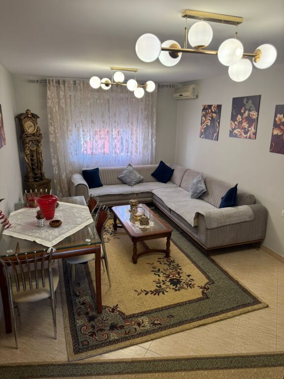 Apartament 2+1 me Qira Xhamlliku Tirane