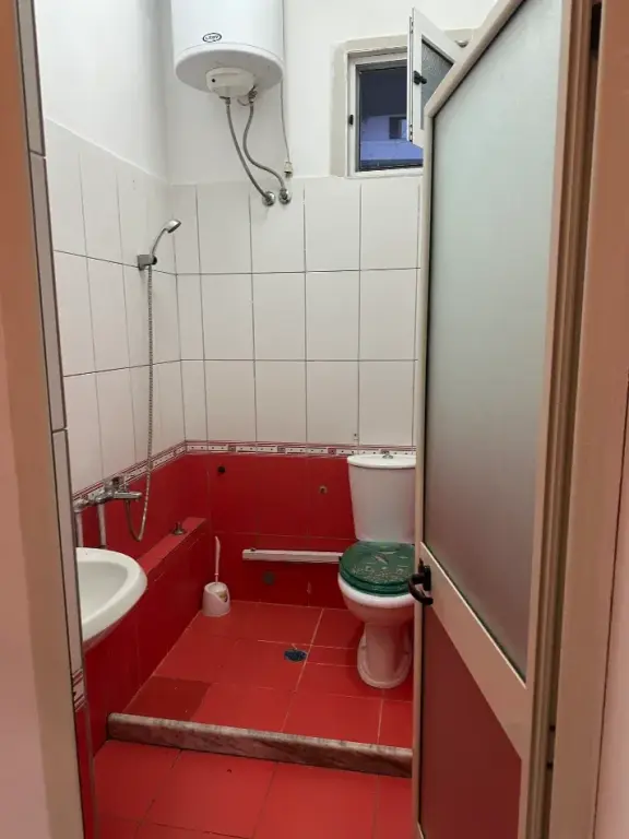 Qera | Shtëpi private 1 + 1 | Ali Demi | 250 €/muaj